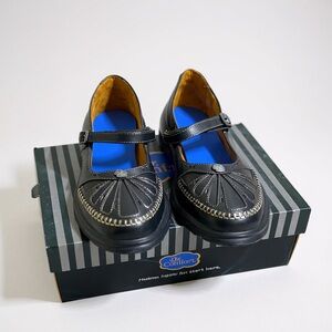 Dr. Comfort Paradise Mary Jane
Shoes